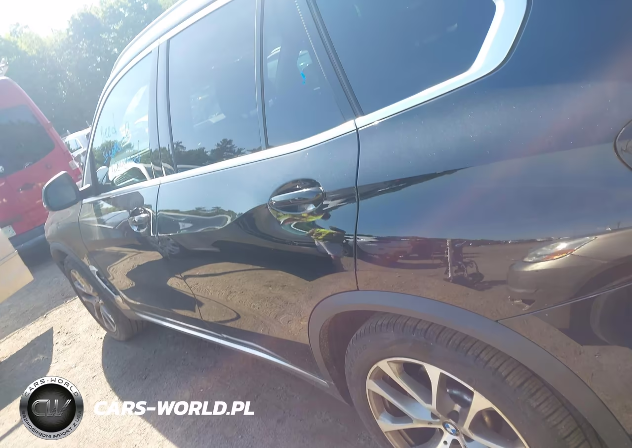 2025 BMW X5 xDrive40I VIN:5UX23EU02S9W44605 - 14