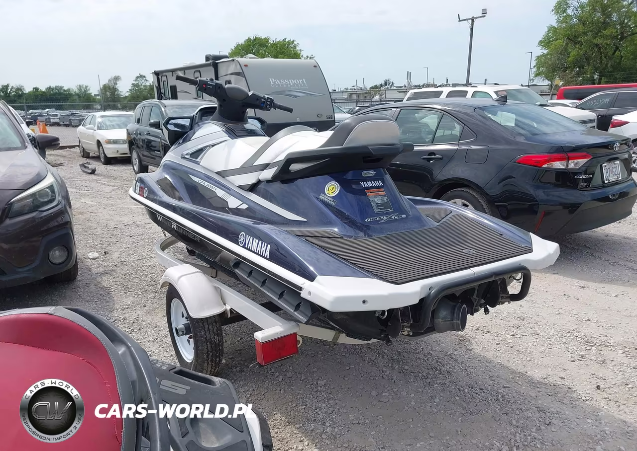 2018 Yamaha Unknown VIN:00000YAMA3138B818 - 3