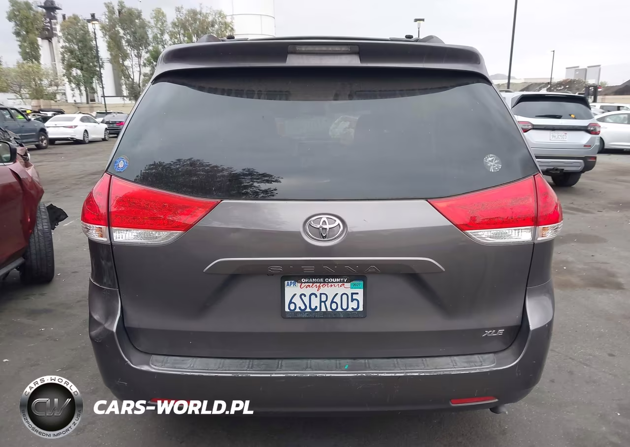 2011 Toyota Sienna Xle V6 Auto Access Seat VIN:5TDYK3DC4BS144265 - 17