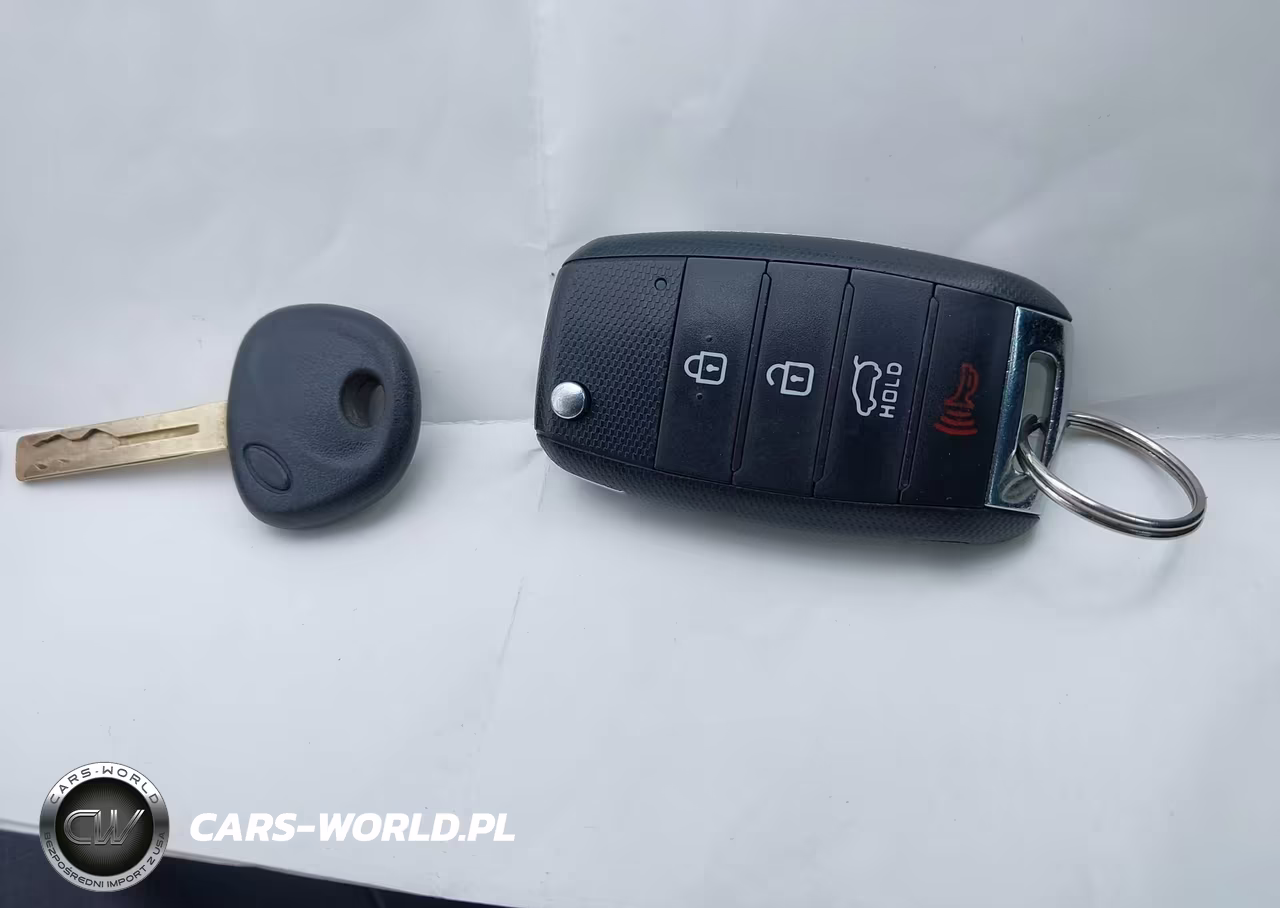 2017 Kia Soul + VIN:KNDJP3A53H7880562 - 11