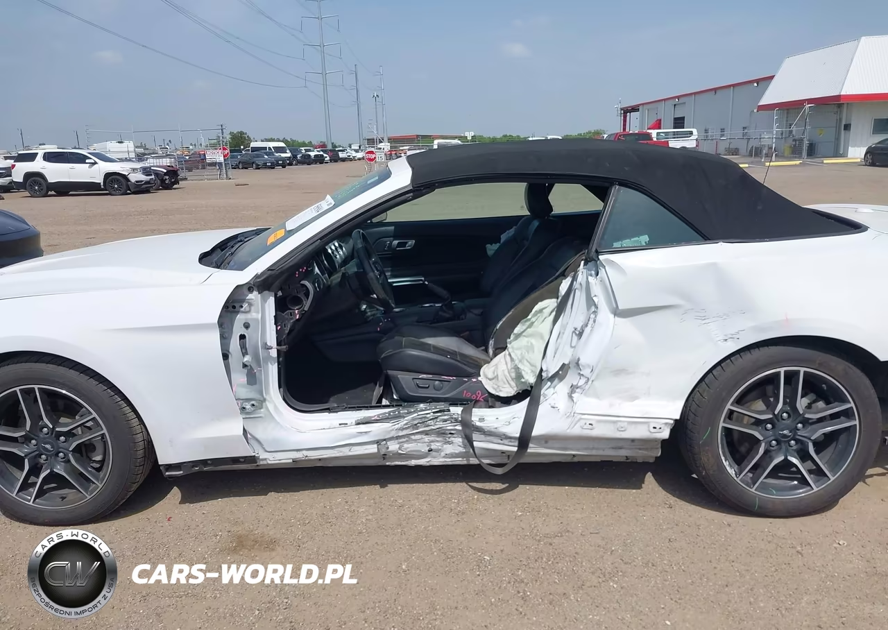 2022 Ford Mustang Ecoboost Premium VIN:1FATP8UH9N5118720 - 15