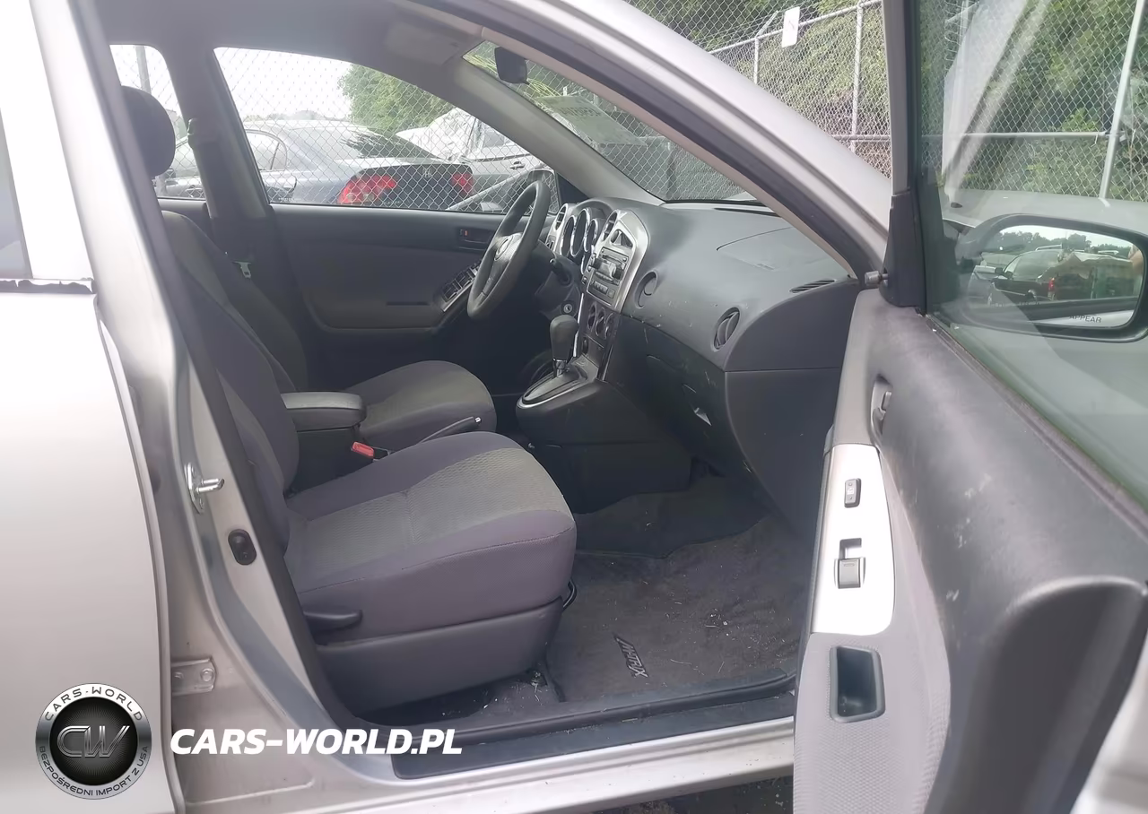 2005 Toyota Matrix VIN:2T1KR32E25C331782 - 5