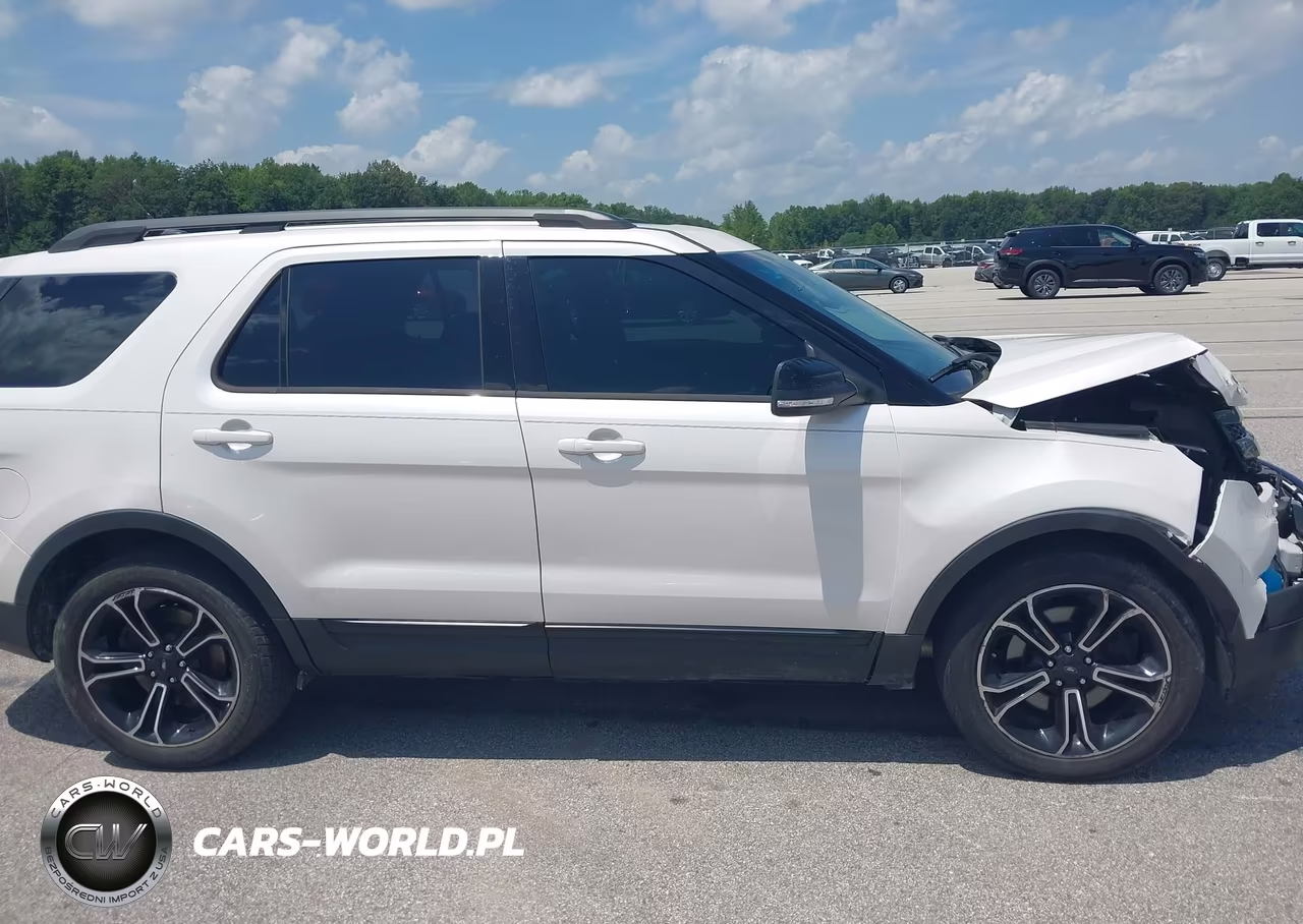 2015 Ford Explorer Sport VIN:1FM5K8GT1FGB17435 - 13
