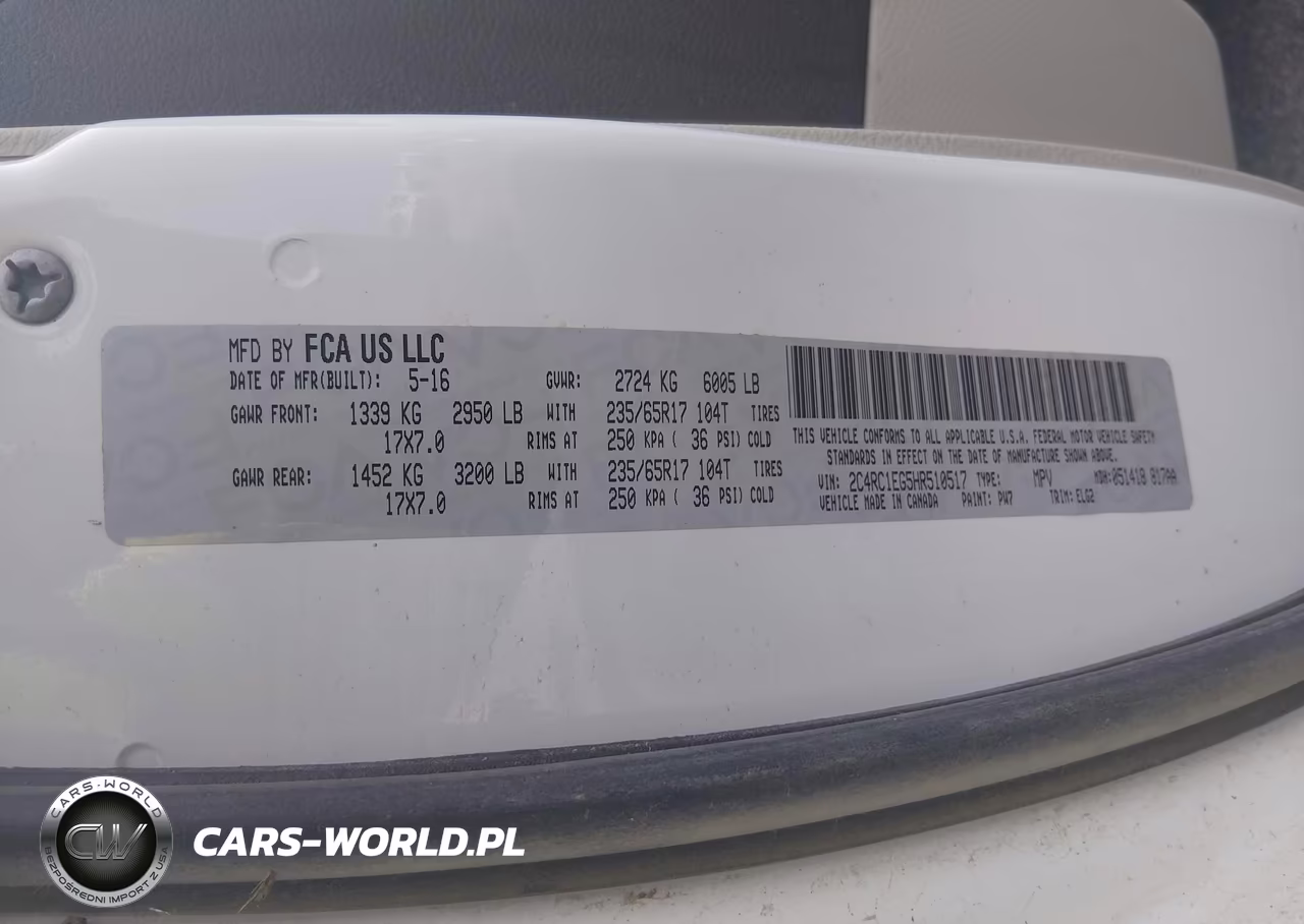 2017 Chrysler Pacifica Touring-L Plus VIN:2C4RC1EG5HR510517 - 9