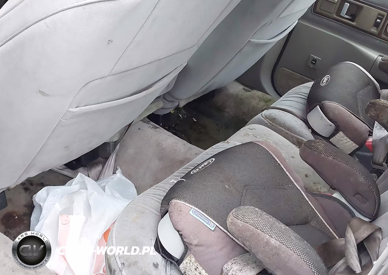 1992 Buick Roadmaster VIN:1G4BN5377NR440652 - 6