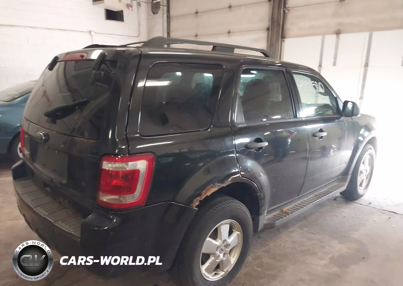 2011 Ford Escape Xlt VIN:1FMCU0D70BKA08000 - 4