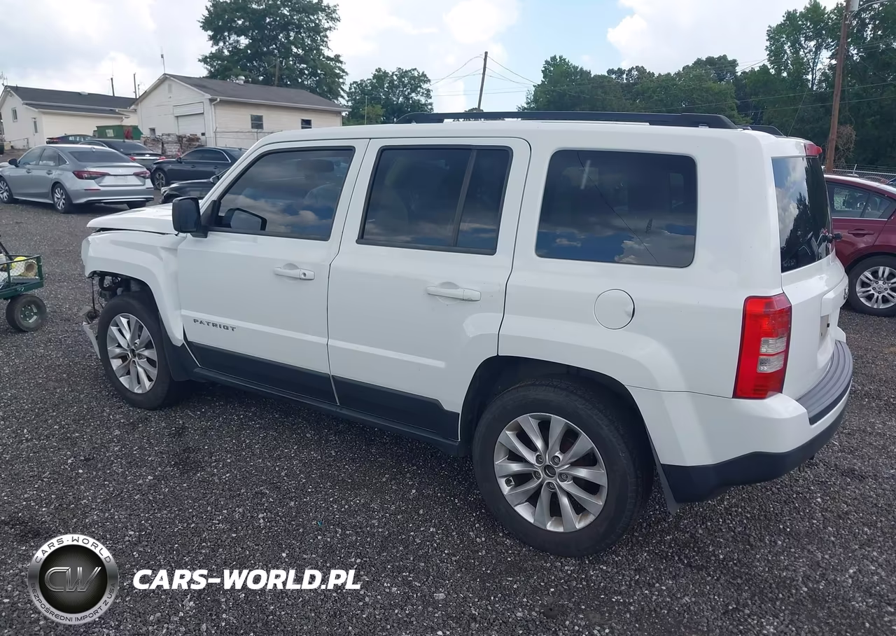 2012 Jeep Patriot Sport VIN:1C4NJPBB3CD557105 - 3