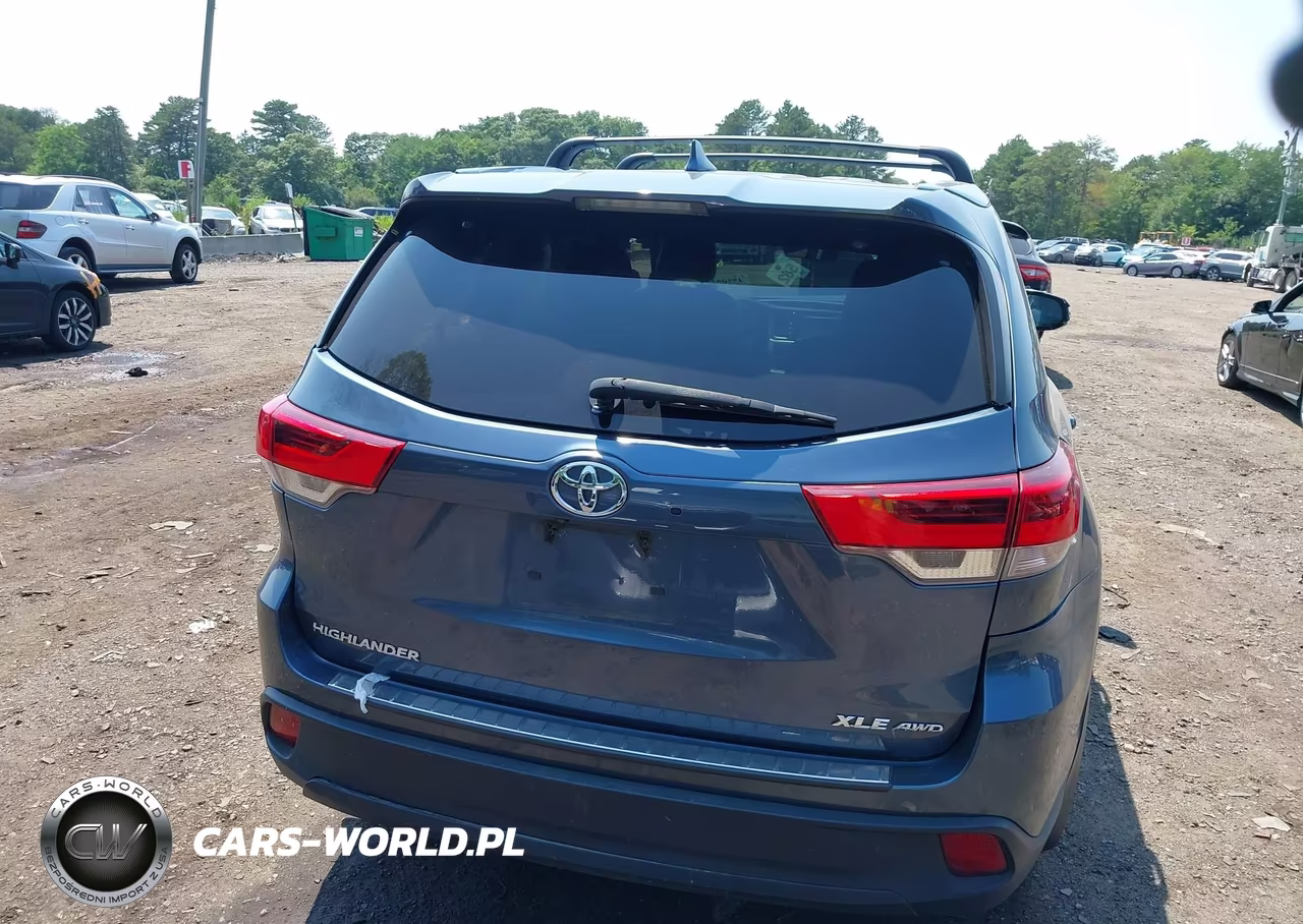 2017 Toyota Highlander Xle VIN:5TDJZRFH3HS483620 - 16