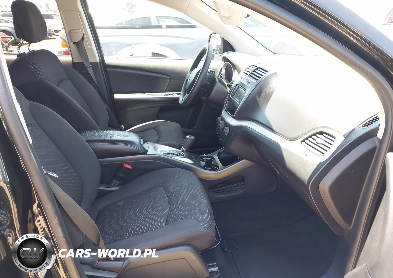 2018 Dodge Journey Se VIN:3C4PDCAB9JT322953 - 5