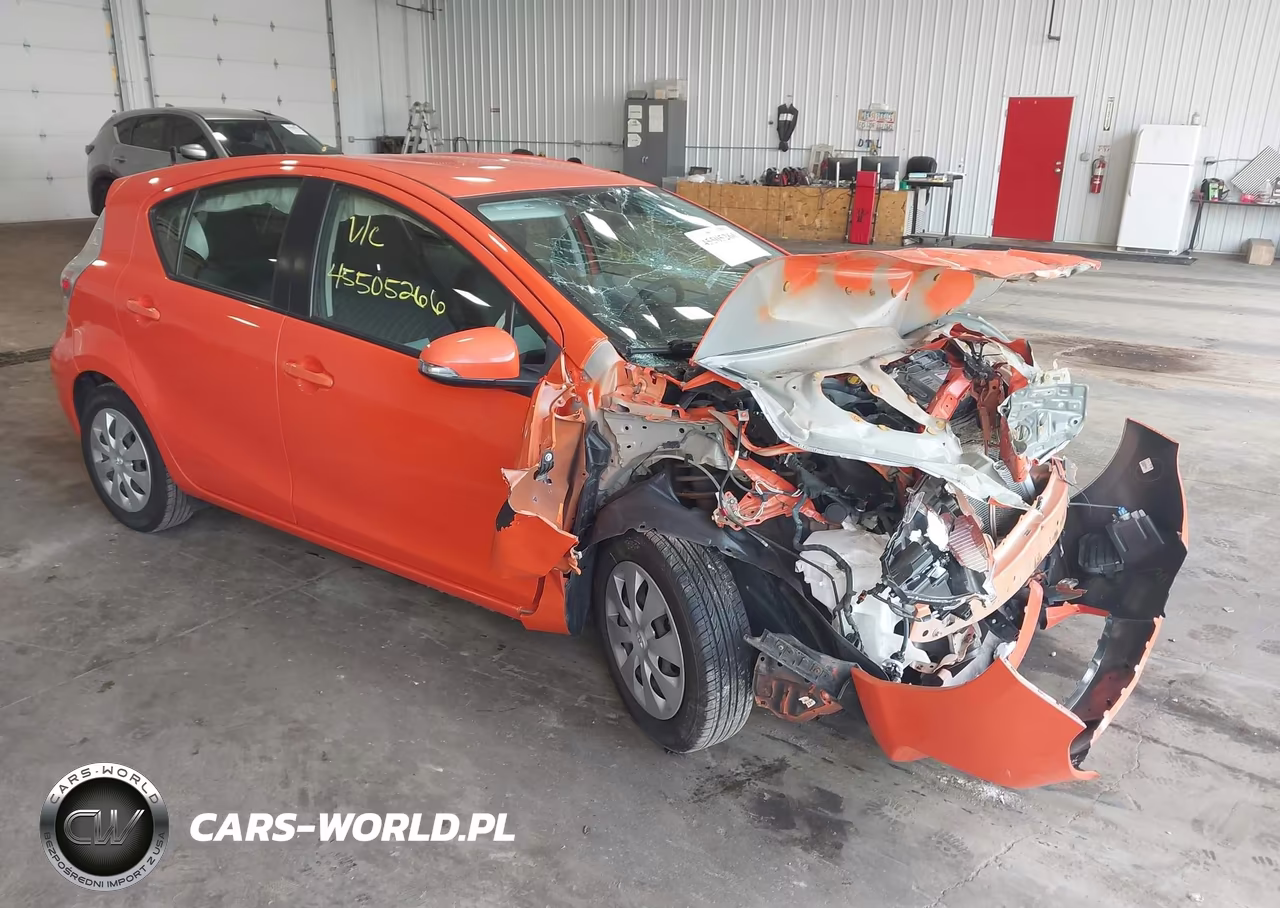 2014 Toyota Prius C Two