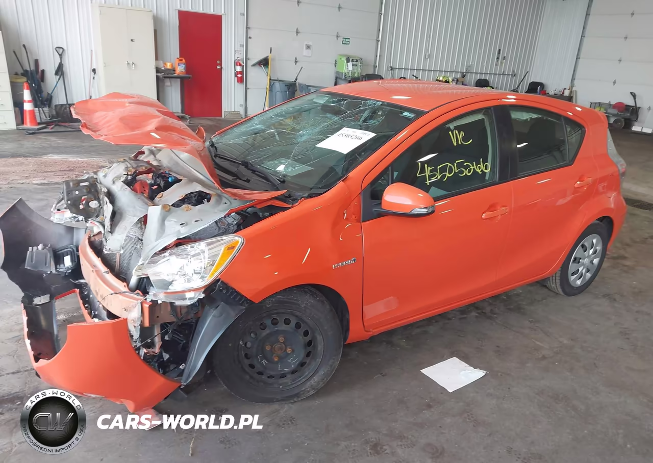 2014 Toyota Prius C Two VIN:JTDKDTB35E1066602 - 2
