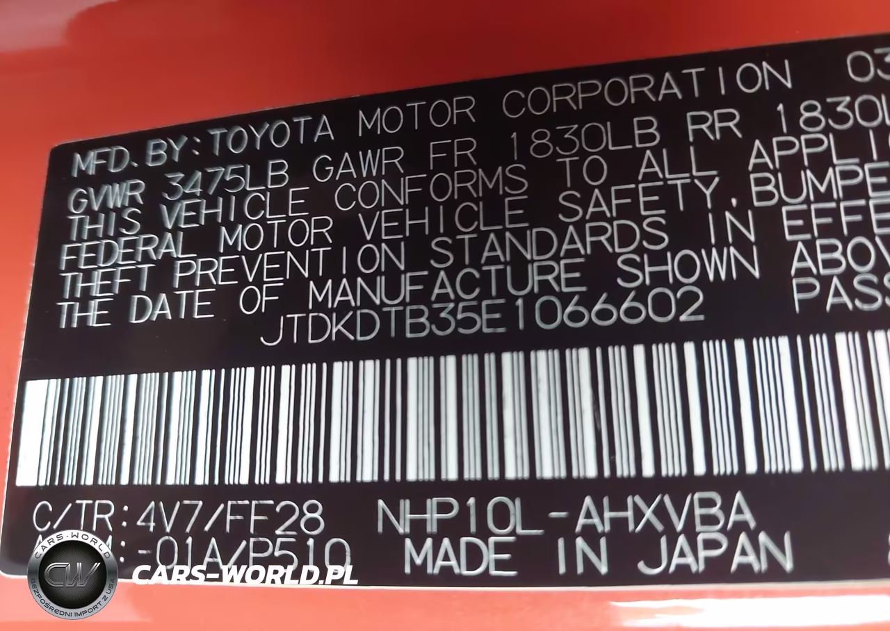 2014 Toyota Prius C Two VIN:JTDKDTB35E1066602 - 9