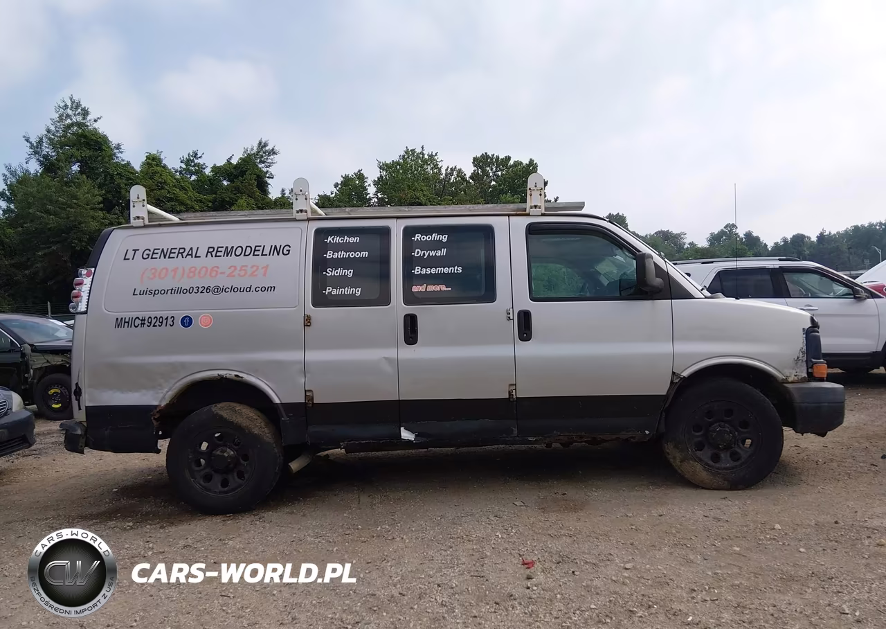 2009 Chevrolet Express Work Van VIN:1GCFG15X291166349 - 12