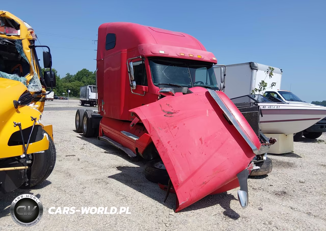 2004 Freightliner Conventional Columbia