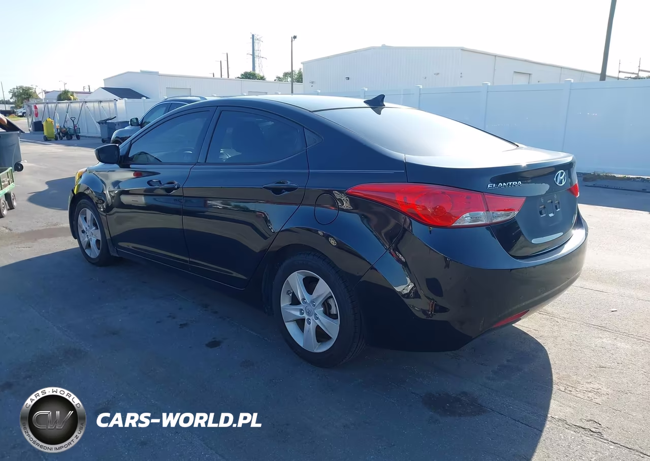 2013 Hyundai Elantra Gls VIN:5NPDH4AE0DH447853 - 3