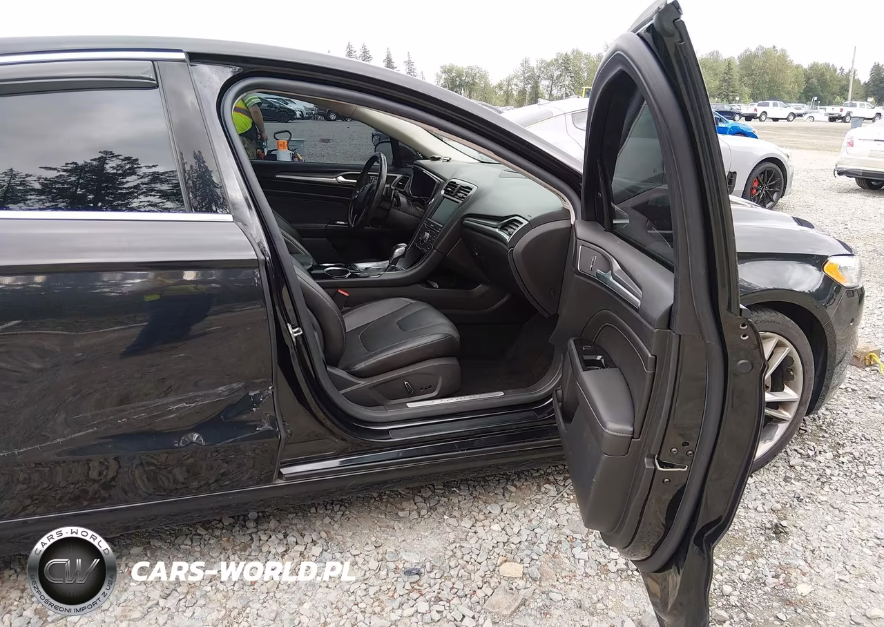 2014 Ford Fusion Titanium VIN:3FA6P0D92ER129952 - 5