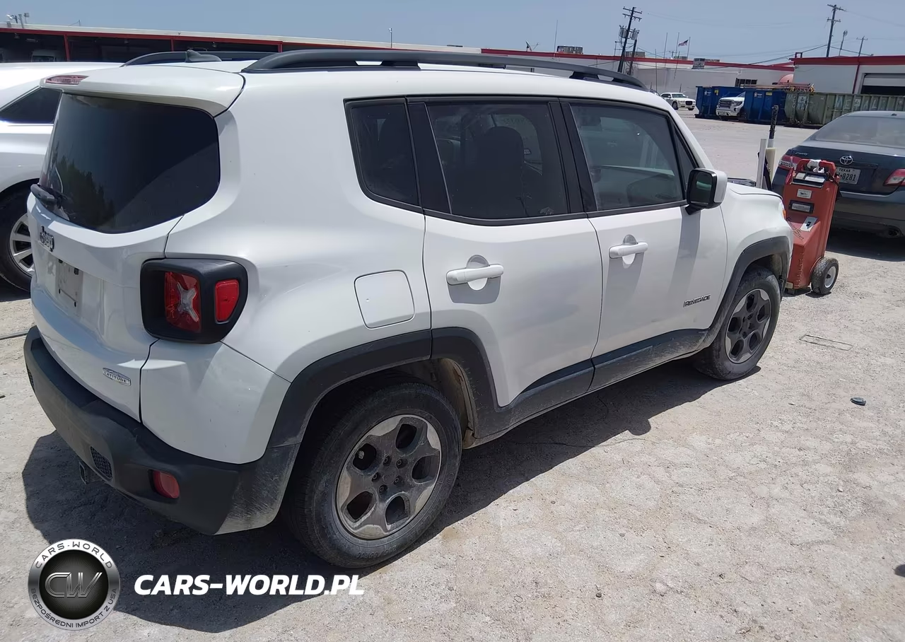 2015 Jeep Renegade Latitude VIN:ZACCJABH2FPC03428 - 4