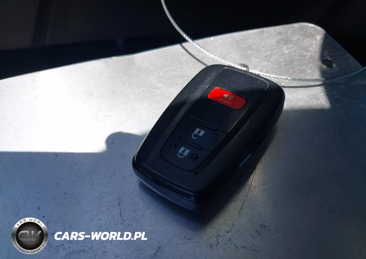 2017 Toyota Prius Three VIN:JTDKARFU9H3049423 - 11