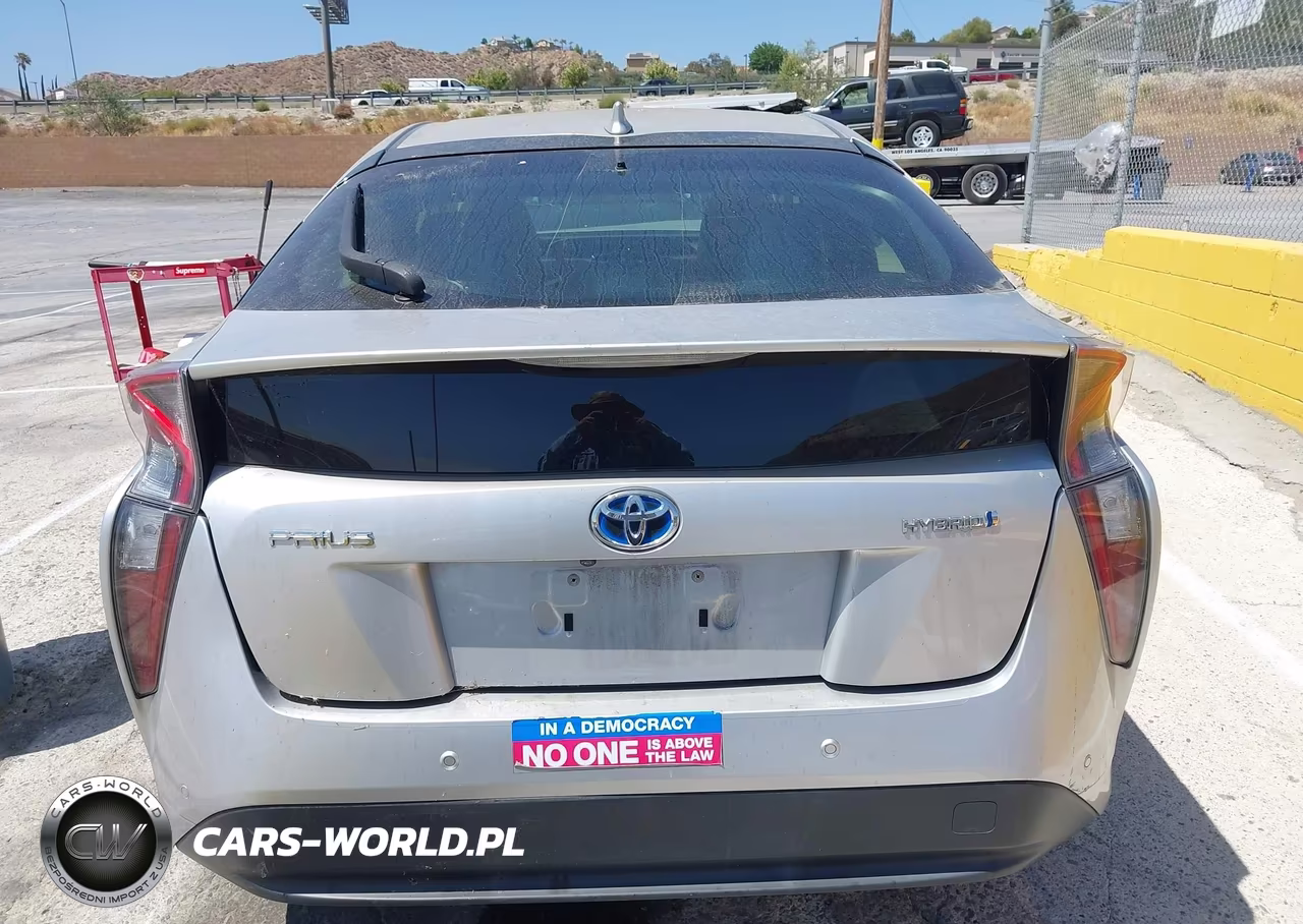 2017 Toyota Prius Three VIN:JTDKARFU9H3049423 - 16