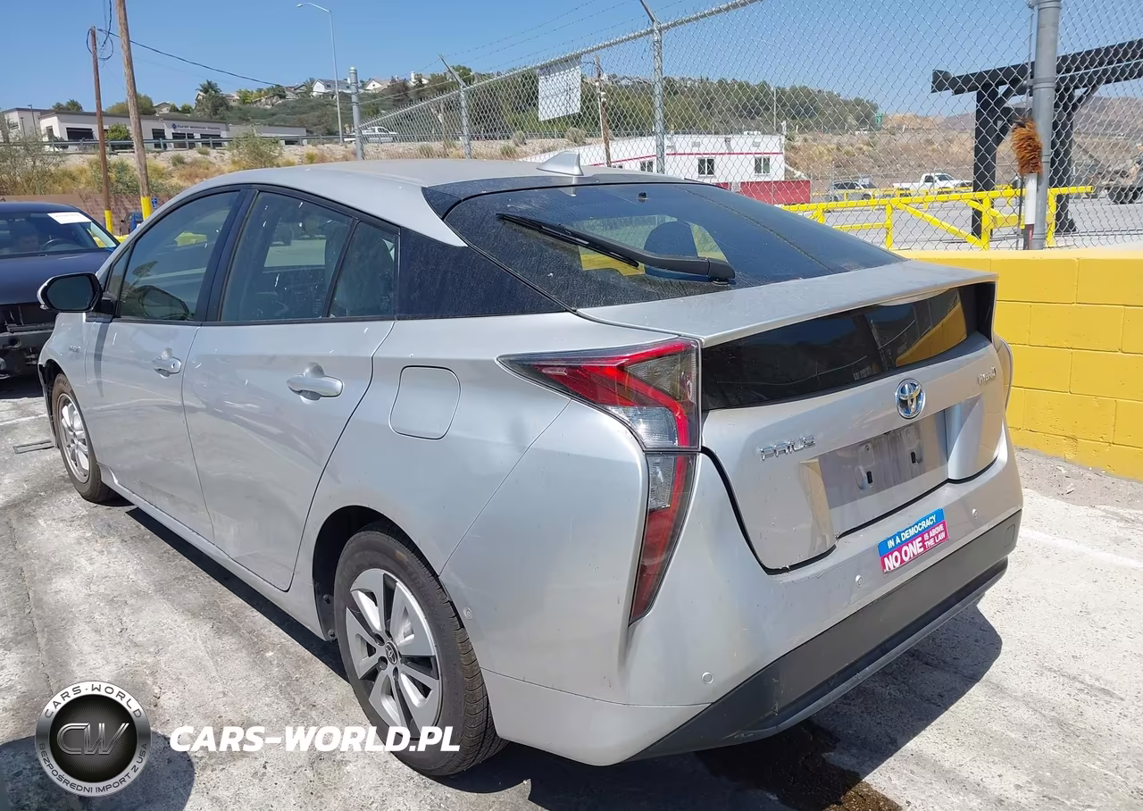 2017 Toyota Prius Three VIN:JTDKARFU9H3049423 - 3