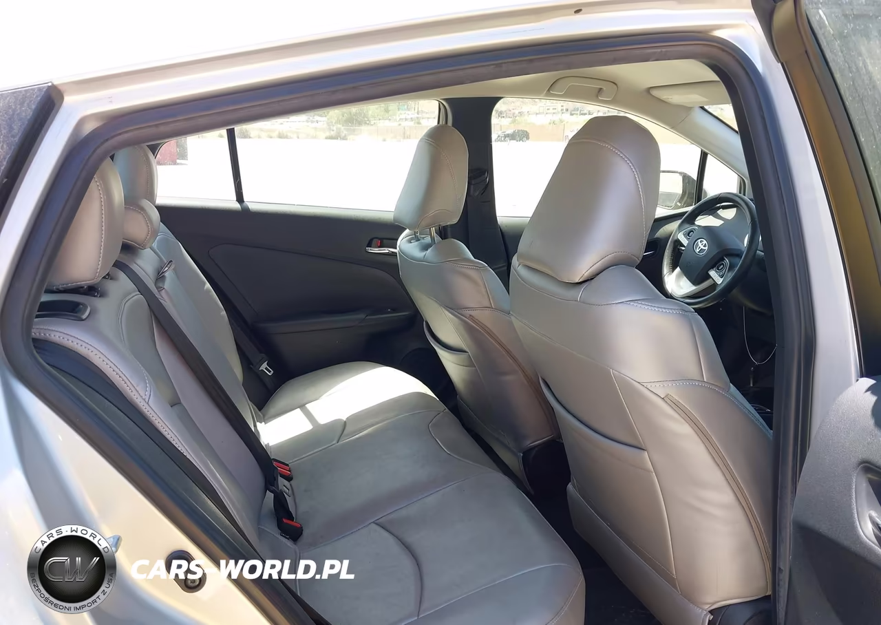 2017 Toyota Prius Three VIN:JTDKARFU9H3049423 - 8