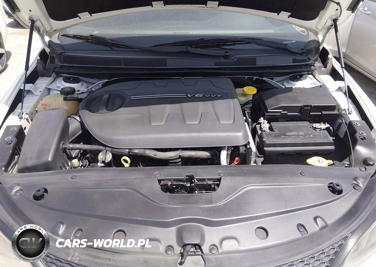 2016 Chrysler 200 S VIN:1C3CCCBG9FN722163 - 10