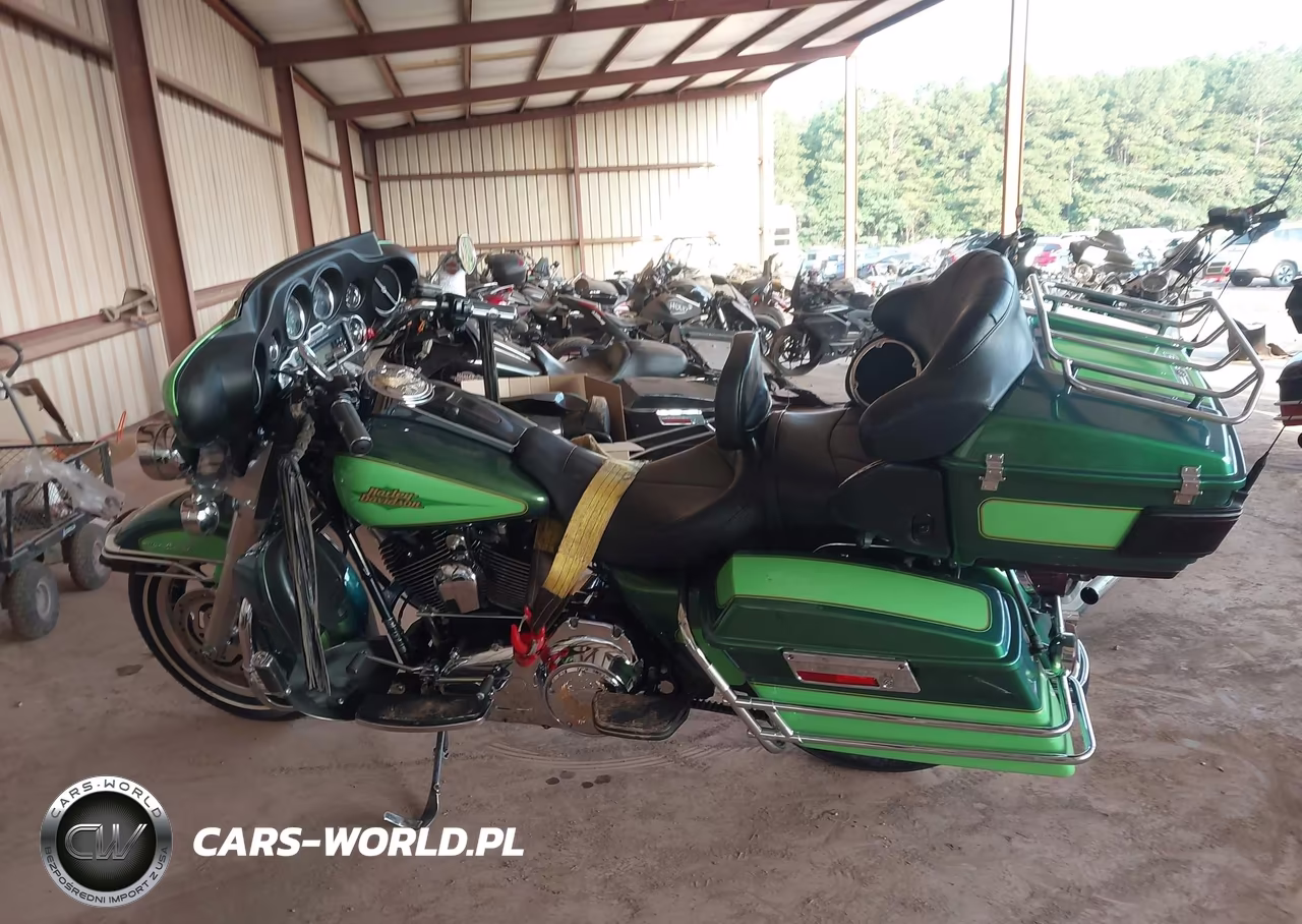 2007 Harley-Davidson Flhtcui VIN:1HD1FC4177Y698611 - 13