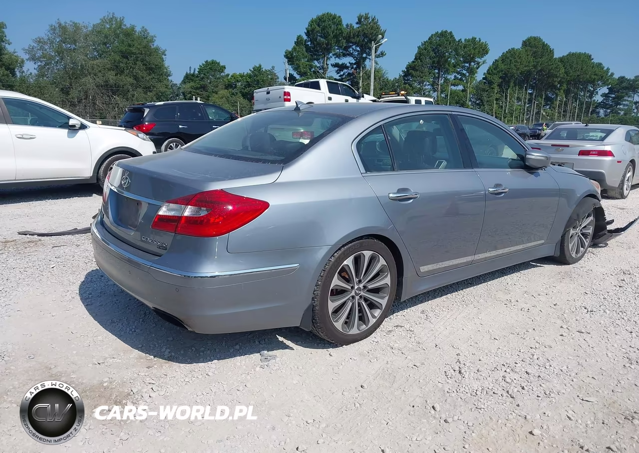 2014 Hyundai Genesis 5.0 R-Spec VIN:KMHGC4DH3EU260532 - 4