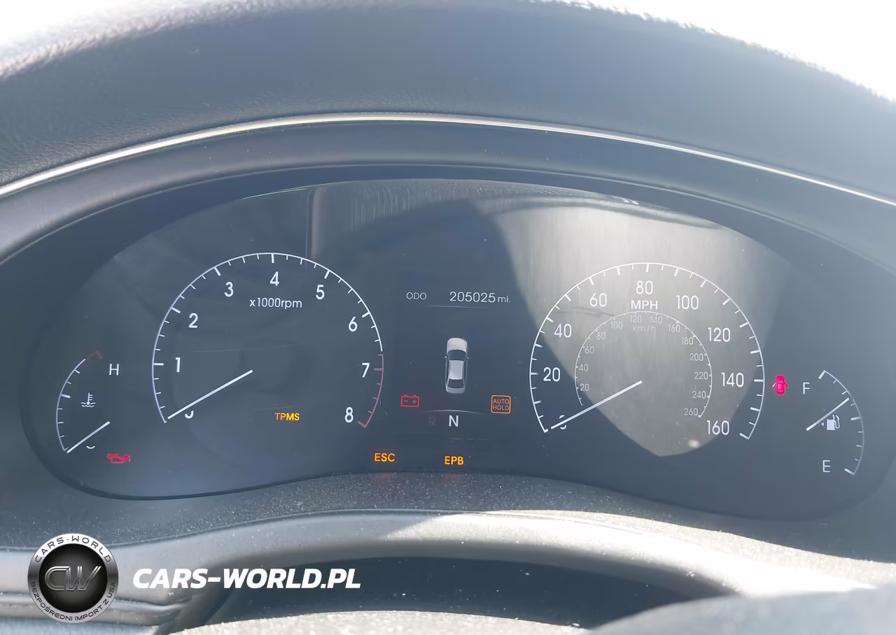2014 Hyundai Genesis 5.0 R-Spec VIN:KMHGC4DH3EU260532 - 7