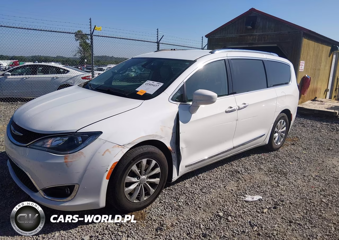 2018 Chrysler Pacifica Touring L VIN:2C4RC1BGXJR292486 - 6