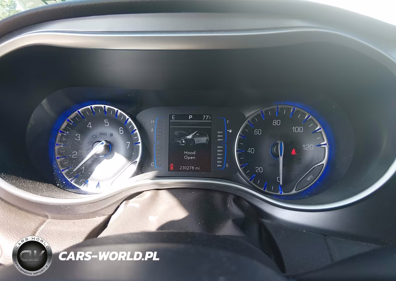 2018 Chrysler Pacifica Touring L VIN:2C4RC1BGXJR292486 - 7
