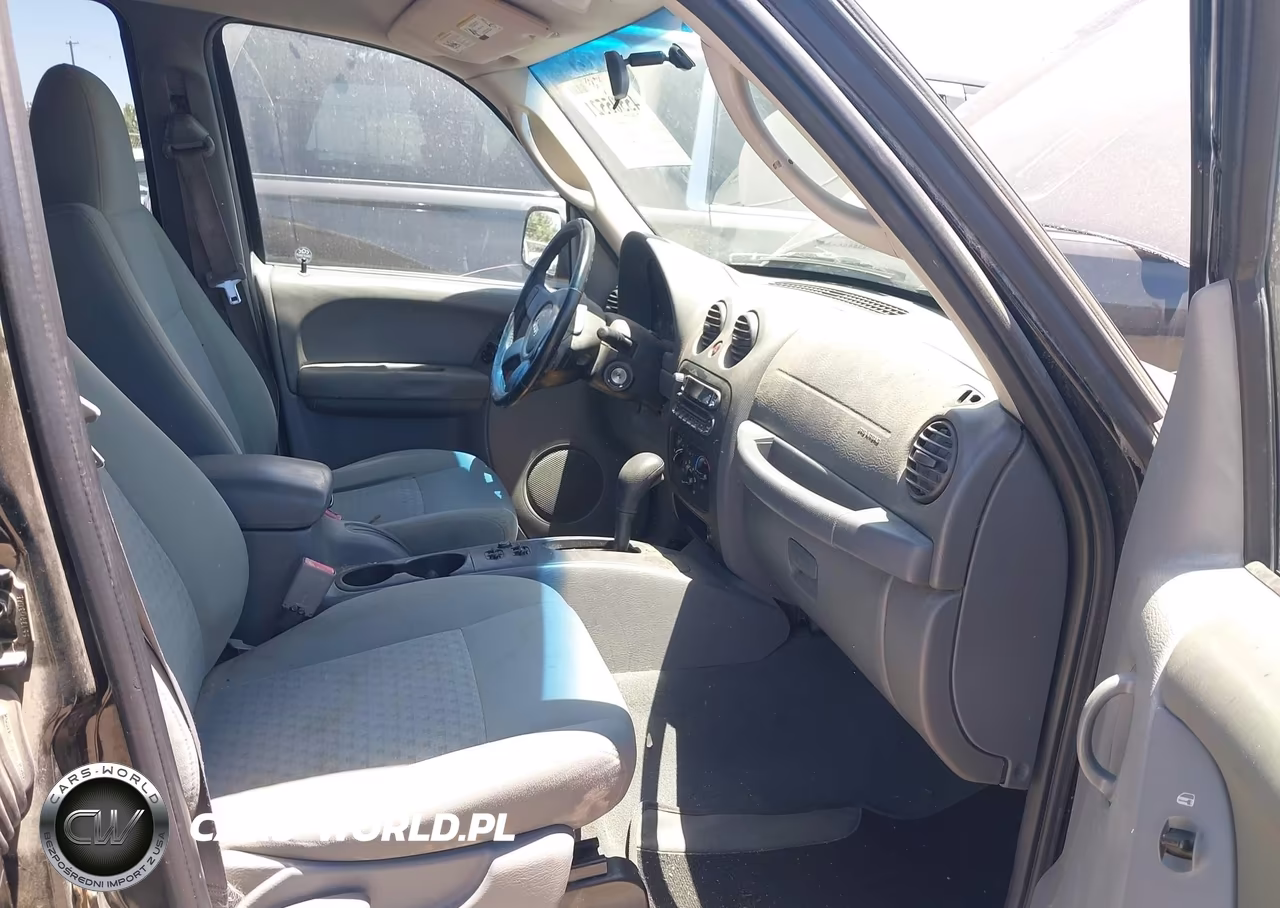 2007 Jeep Liberty Sport VIN:1J4GK48K17W528119 - 5