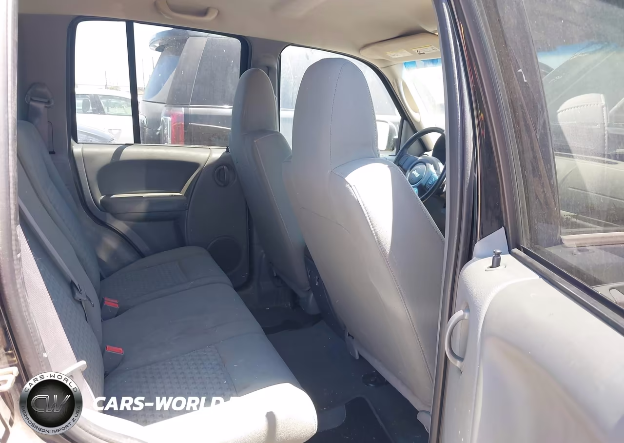 2007 Jeep Liberty Sport VIN:1J4GK48K17W528119 - 8