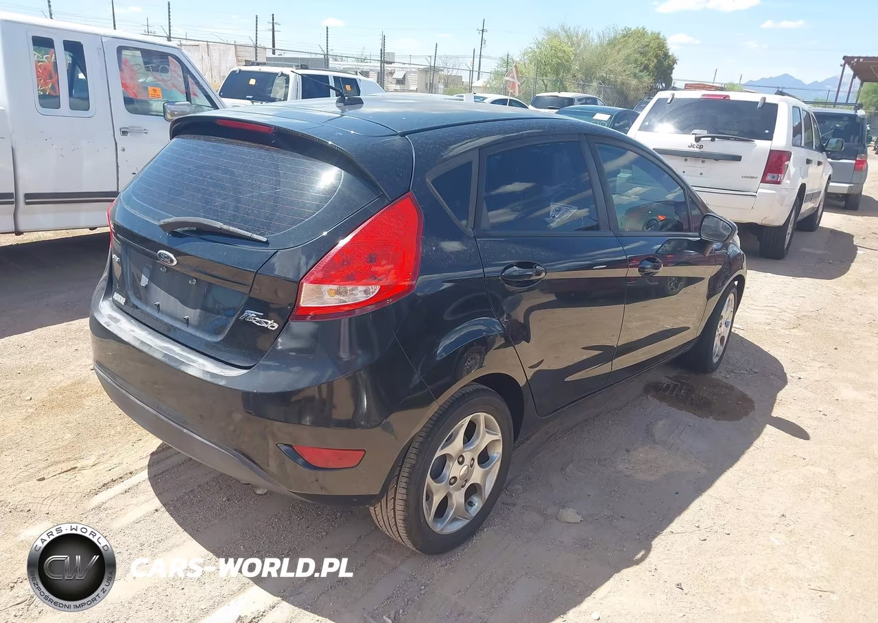 2011 Ford Fiesta Ses VIN:3FADP4FJ1BM167865 - 4