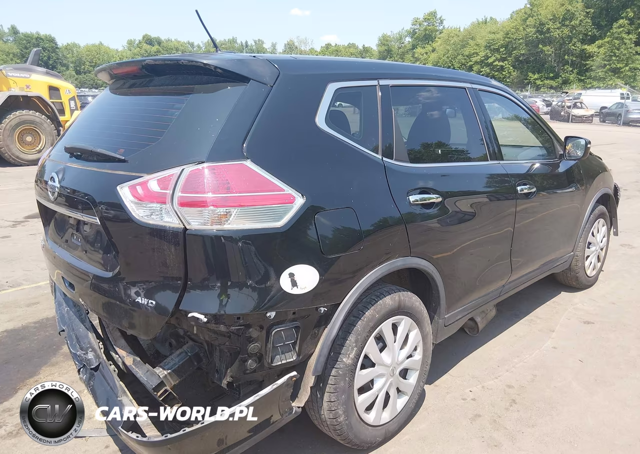 2015 Nissan Rogue S VIN:KNMAT2MV9FP544297 - 4