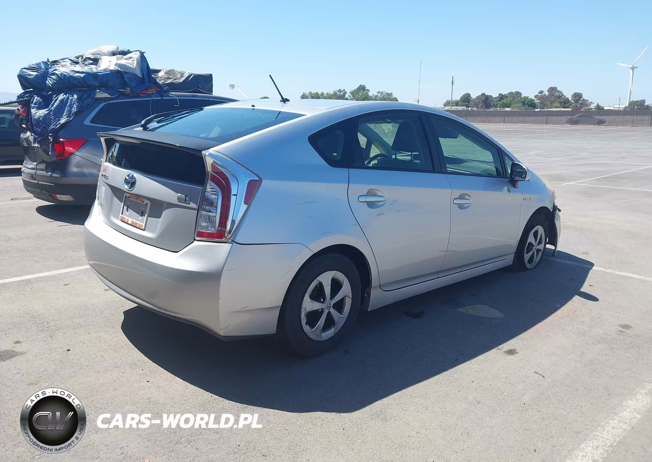 2014 Toyota Prius VIN:JTDKN3DU0E1757846 - 4