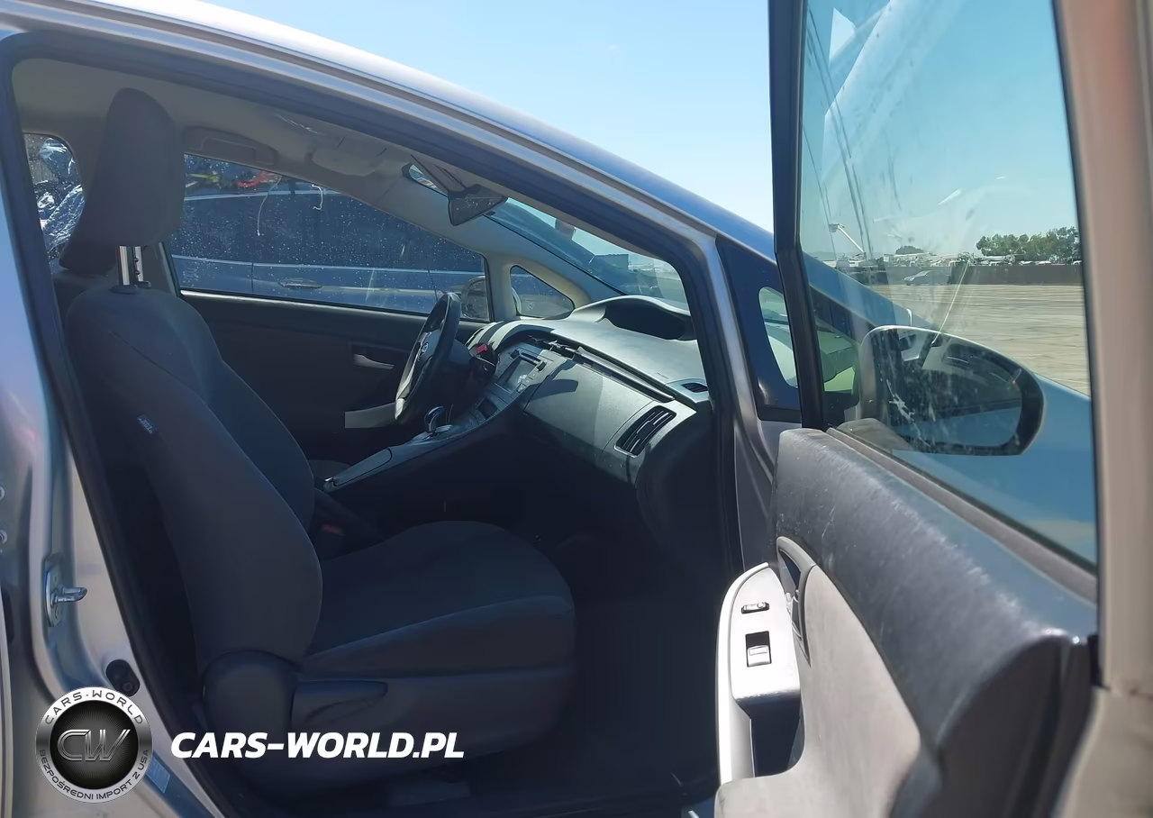 2014 Toyota Prius VIN:JTDKN3DU0E1757846 - 5