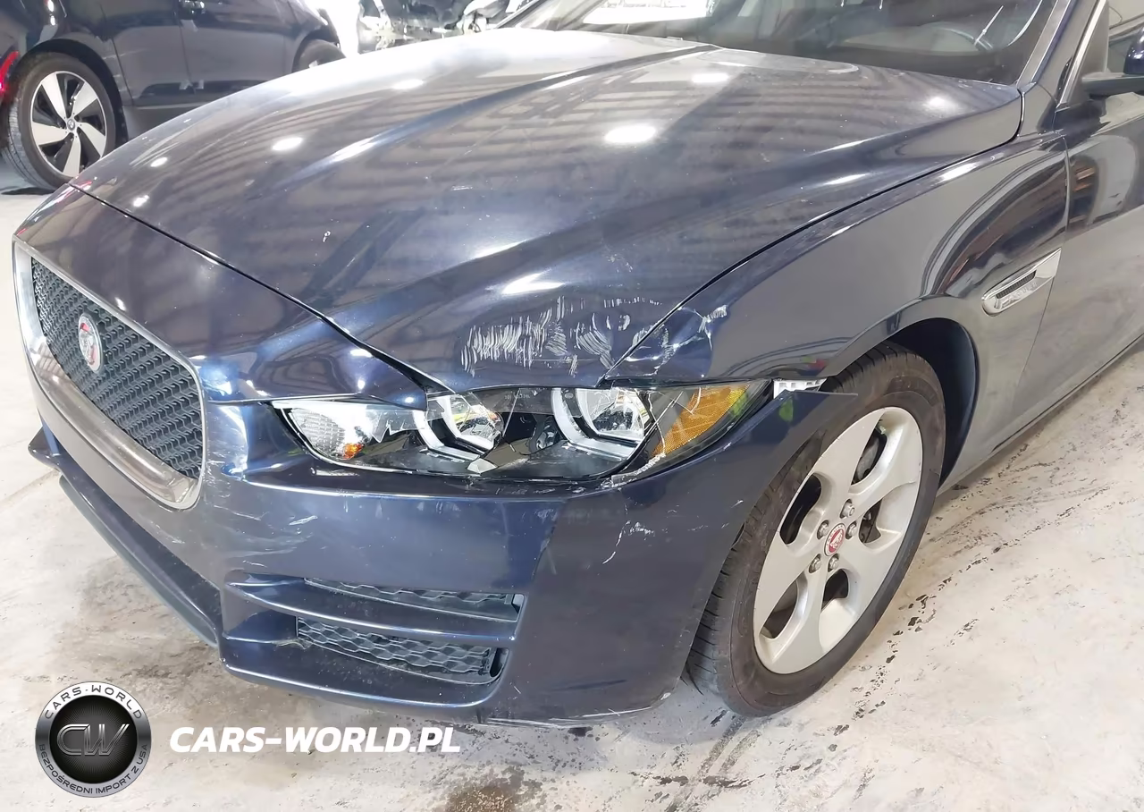 2017 Jaguar Xe 25T VIN:SAJAR4BG4HA966001 - 6