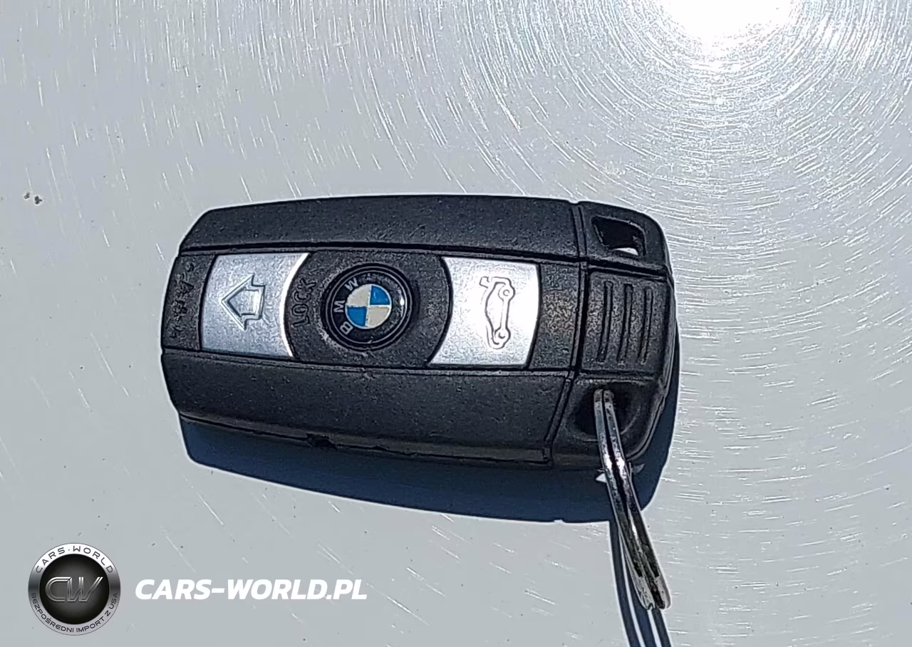 2011 BMW 328I VIN:WBAPH5C50BF093949 - 11