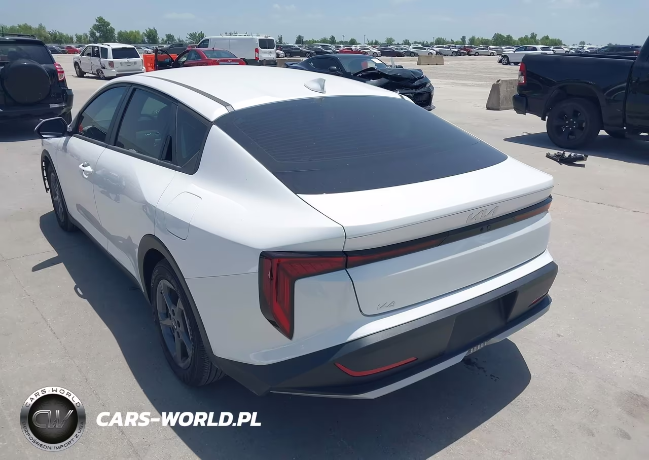 2025 Kia K4 Lxs VIN:3KPFT4DE6SE216444 - 3