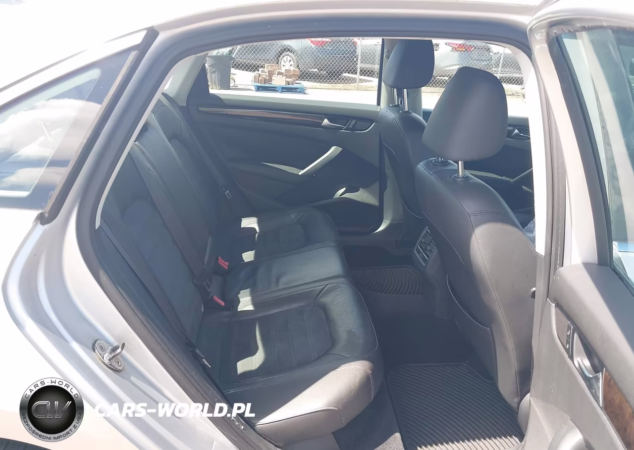 2014 Volkswagen Passat 2.0L Tdi Sel Premium VIN:1VWCN7A37EC085406 - 8