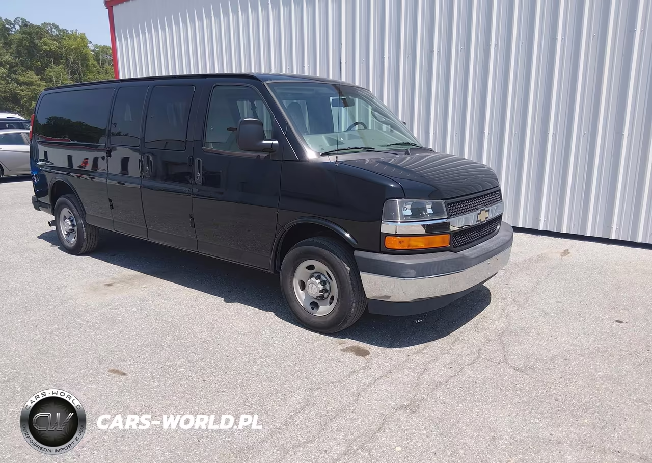 2017 Chevrolet Express 3500 Lt