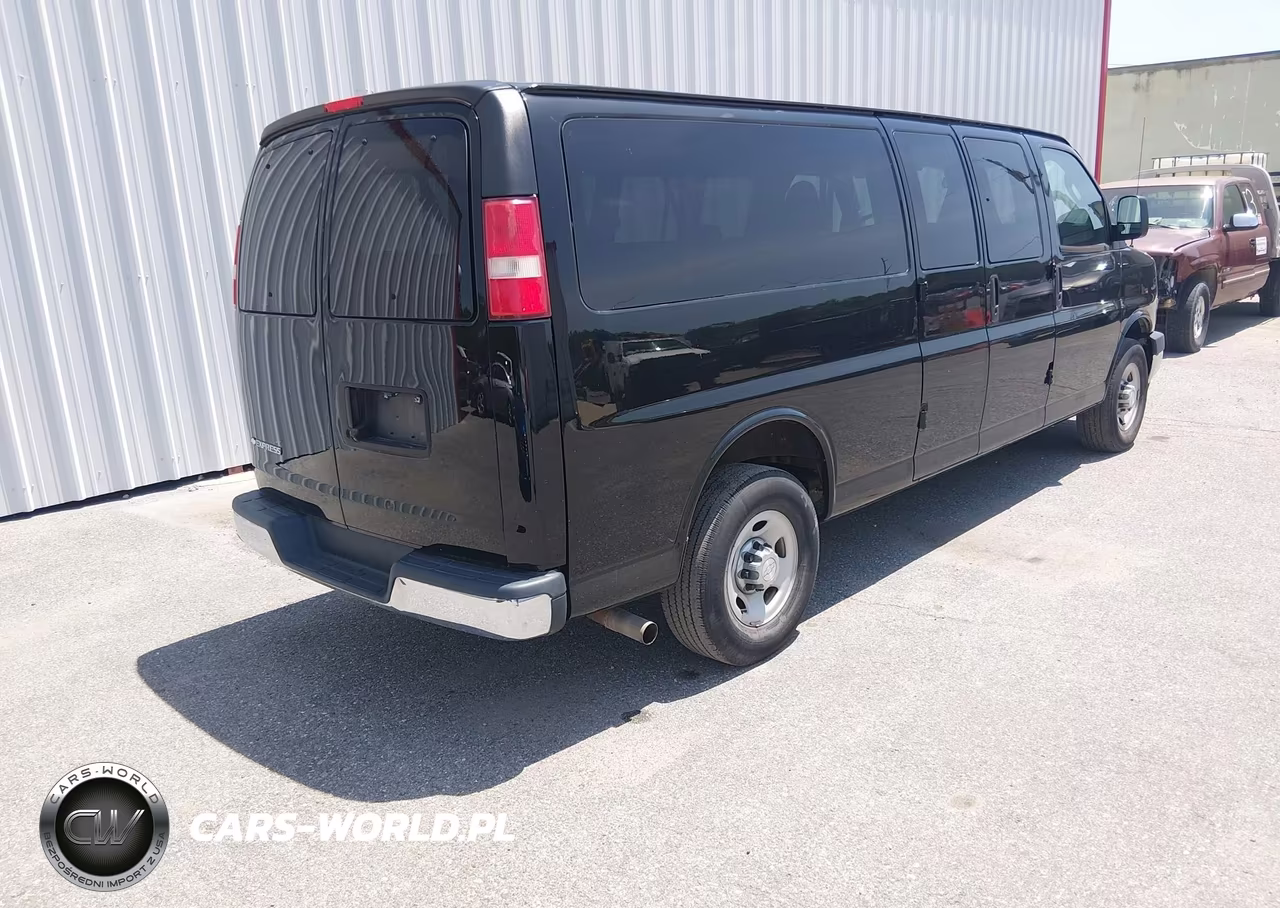 2017 Chevrolet Express 3500 Lt VIN:1GAZGPFF3H1268448 - 4