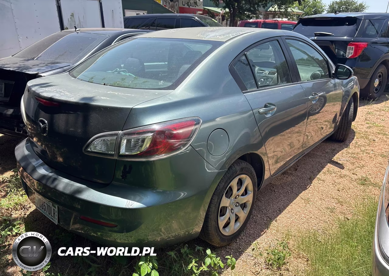 2012 Mazda Mazda3 I Sport VIN:JM1BL1UF3C1526772 - 4