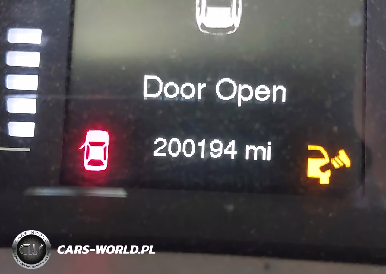 2015 Jeep Cherokee Latitude VIN:1C4PJMCB7FW715539 - 15