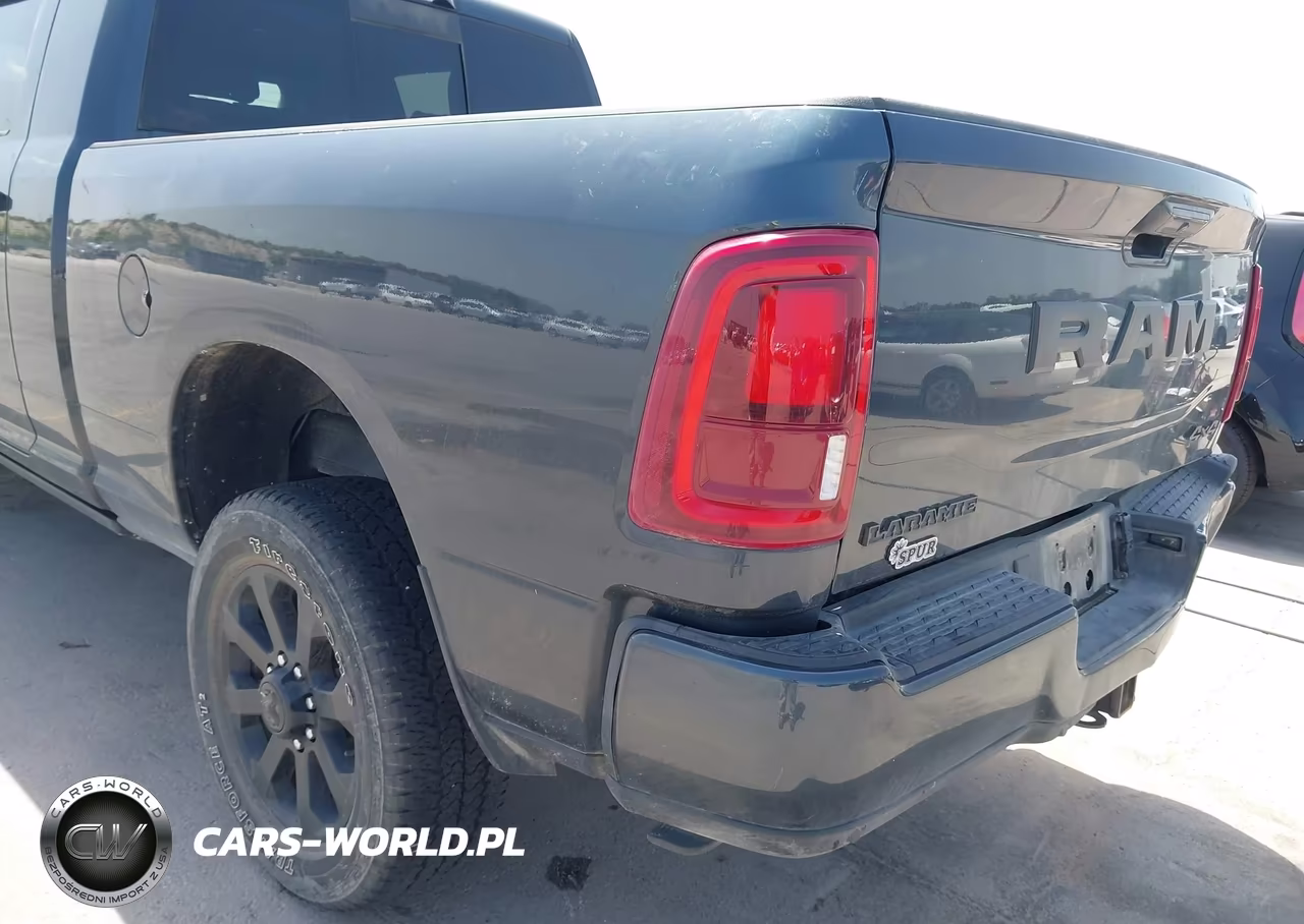 2025 Ram 2500 Laramie 4X4 6'4 Box VIN:3C63R5NL6SG578743 - 14