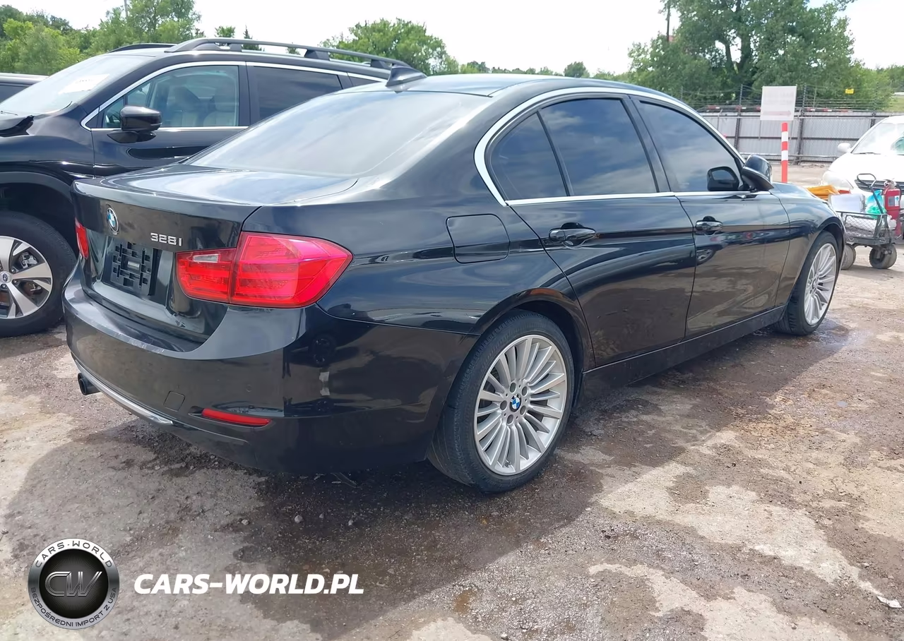 2012 BMW 328I VIN:WBA3A5G58CNP17016 - 4