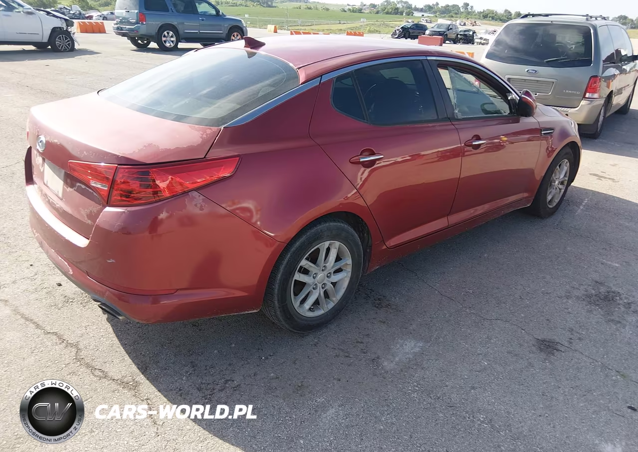 2013 Kia Optima Lx VIN:5XXGM4A77DG227583 - 4