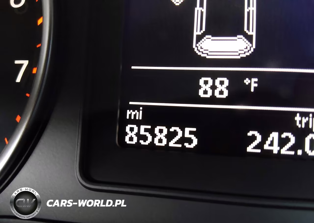 2016 Volkswagen Tiguan S VIN:WVGBV7AX4GW587837 - 15
