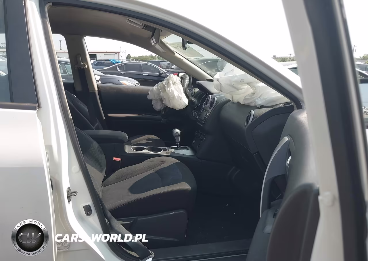 2015 Nissan Rogue Select S VIN:JN8AS5MT7FW156451 - 5
